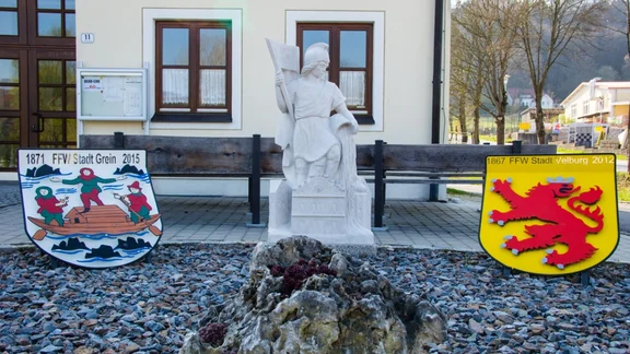 Vorplatz-Segnung.jpg