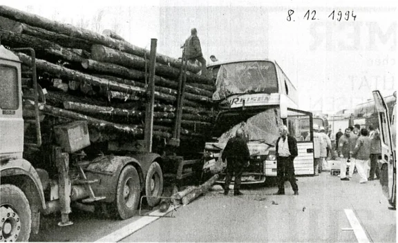 Bus.jpg