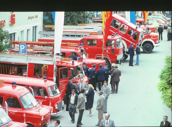 Fahrzeugschau.jpg