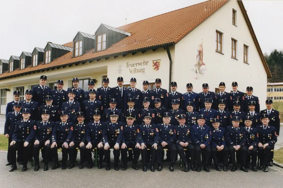 Gruppenbild 2000 fertig.jpg