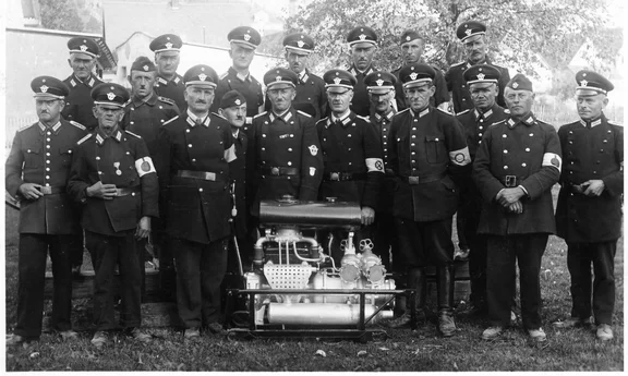 FFW Schule 1943.jpg